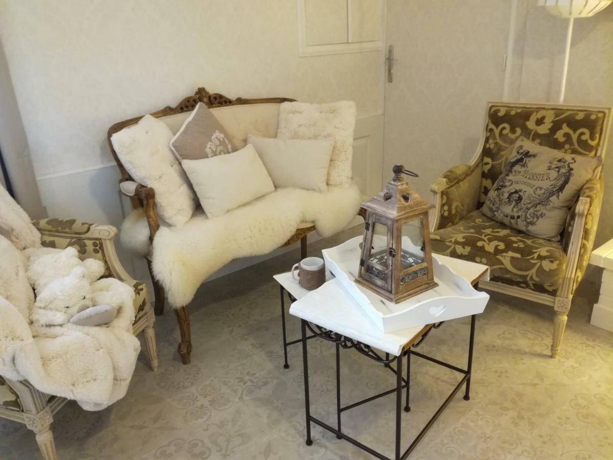 Manoir De La Guignardiere - Charme Et Douceur Chavagne Ngoại thất bức ảnh